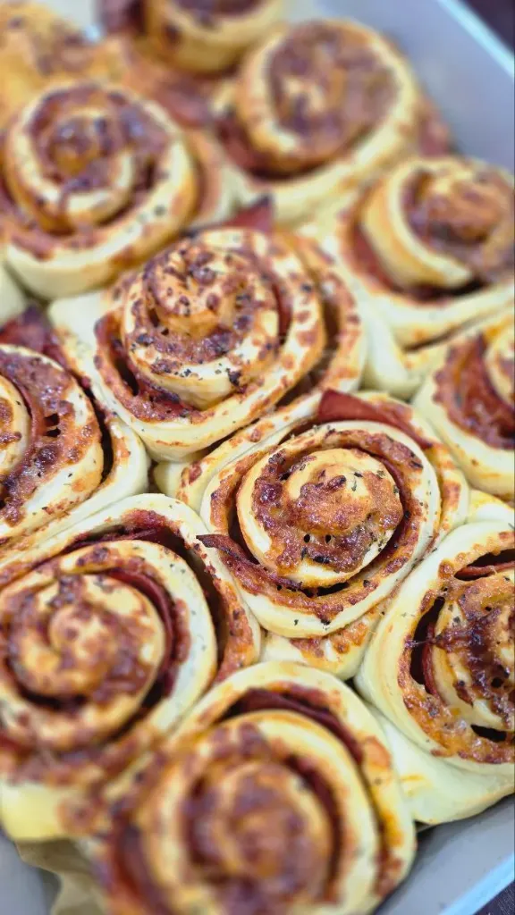 Pepperoni Pizza Rolls 2pcs