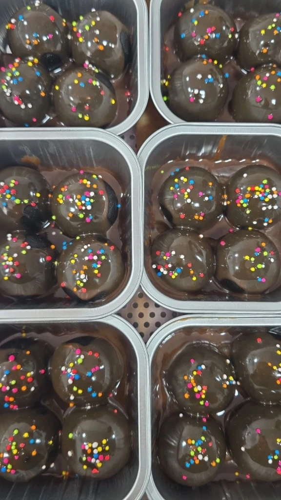 Sourdough Chocolate Truffles 6 Pcs